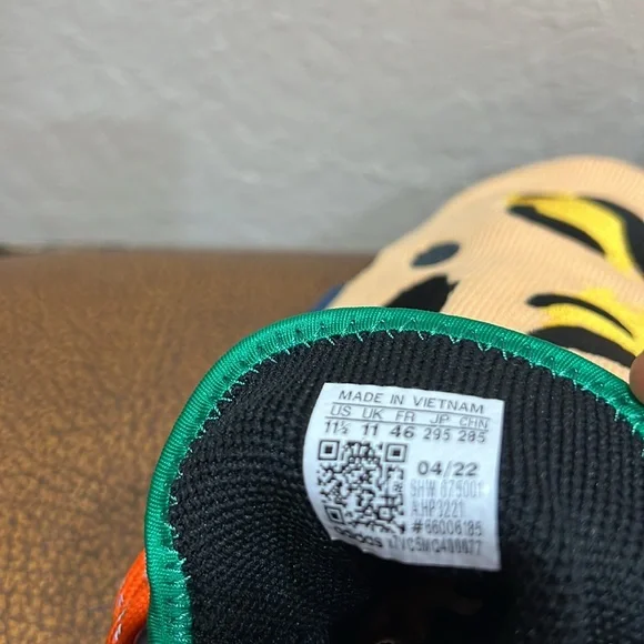 New Adidas Pharrell Williams Human Race NMD Animal Print Peach & Orange Sneakers